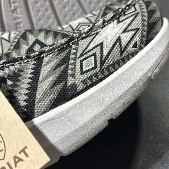 Ariat Hilo Grey Southwestern Charcoal Flex Foam sole, cushioned insole loafer - Picture 11 of 11